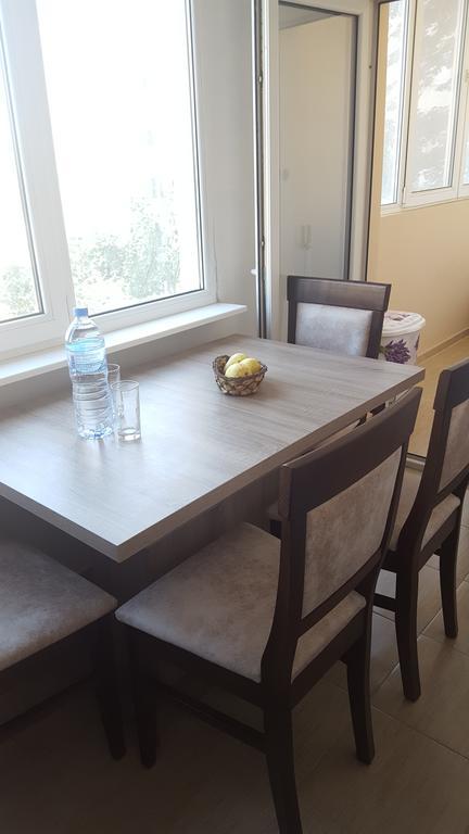 Modern Home Apartment Airport Sofia Bagian luar foto